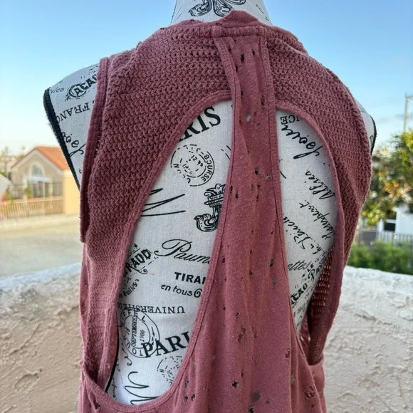 Koral Activewear Chord open back distressed tank top in sandstone size S small - Picture 7 of 11